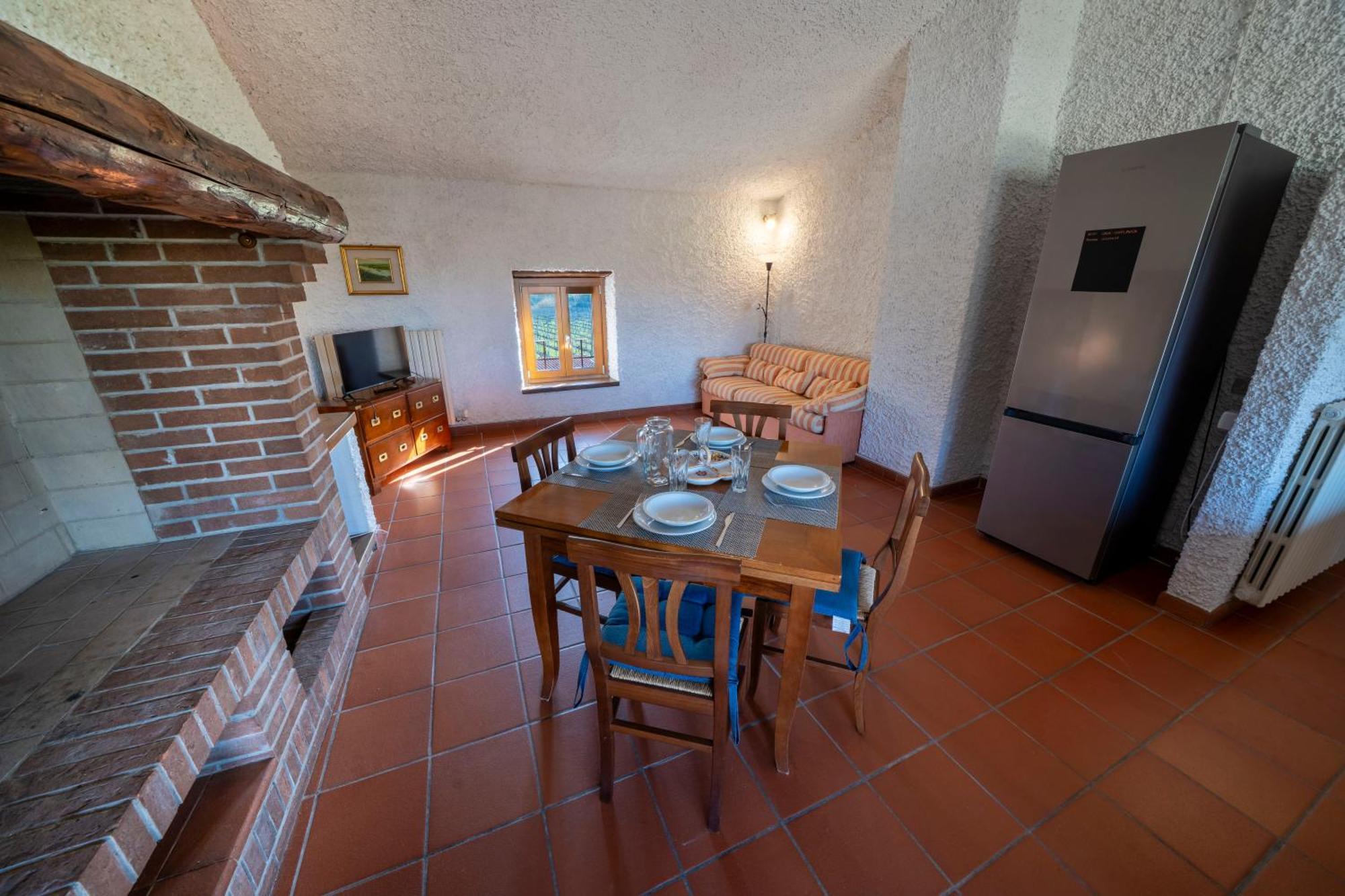 Casa Ghirlanda Con Piscina E Campo Da Tennis Лацизе Экстерьер фото
